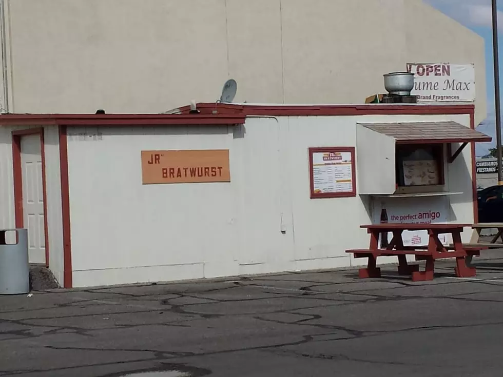New Bratwurst Food Truck Recreates Northeast Favorite JR’s Bratwurst