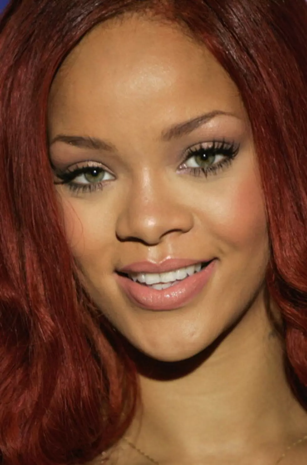 Hollywood Dirt: Photos of a Half Naked and Hammered Rihanna & Winehouse Denial