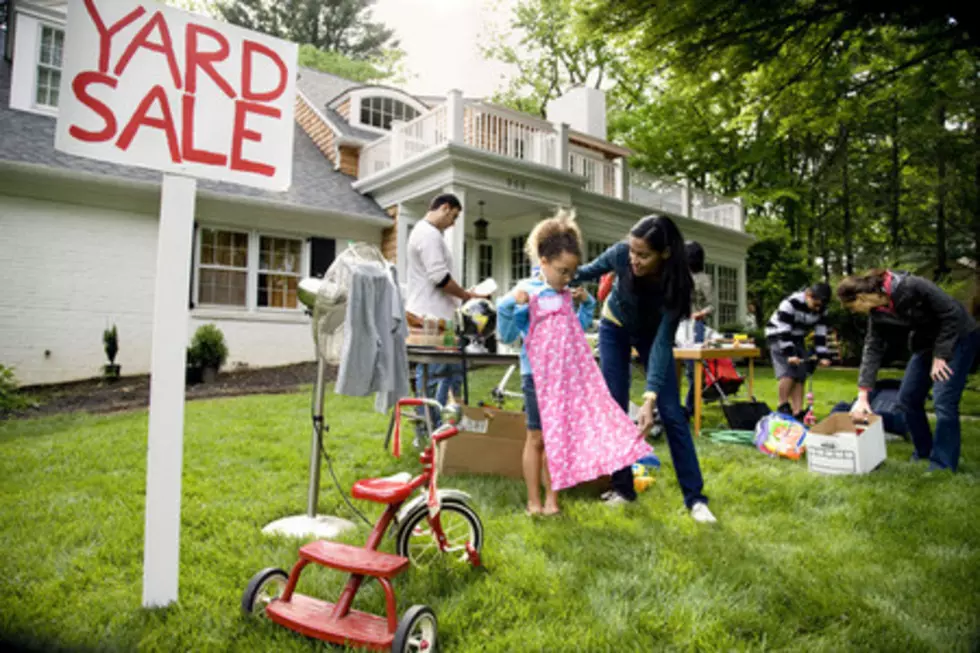 Las Cruces Police Issue Warning About Yard Sale Signs – When Are They Illegal?