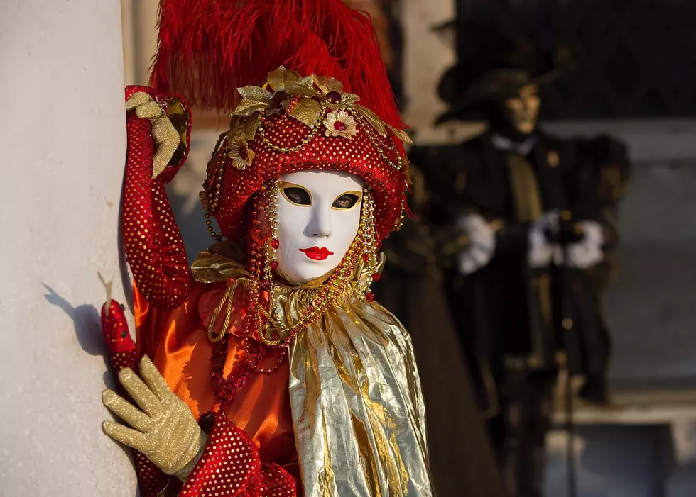 El Paso Sleuths Will Love This Masquerade Murder Mystery Dinner