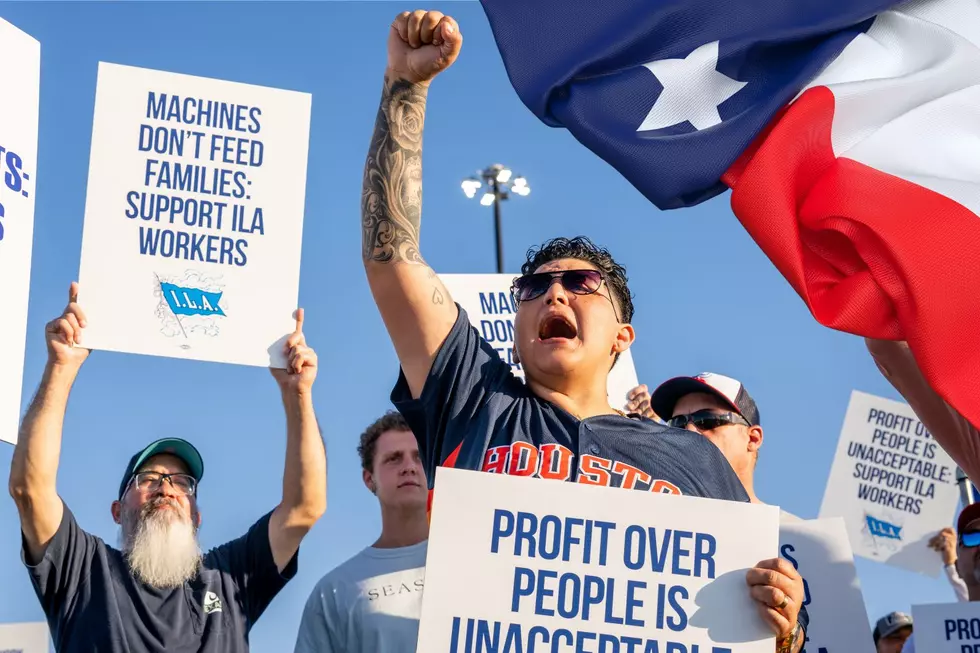Longshoreman Strike Reminds Country That The People Are More Powerful Together